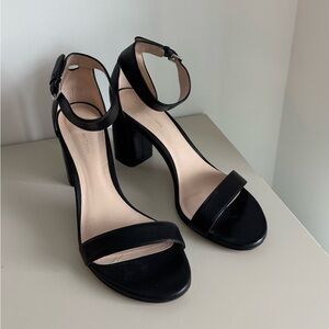 Stuart Weitzman leather heels